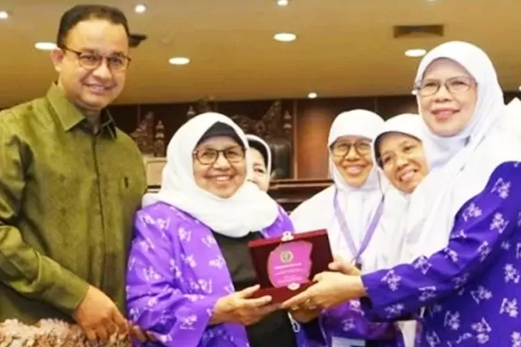 Ibu Anies 3